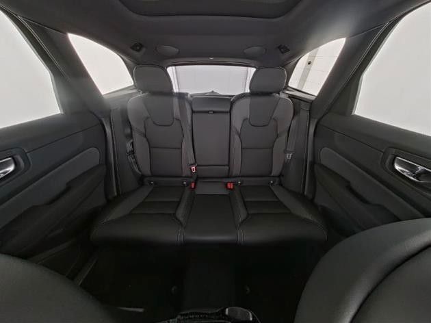 Fahrzeugabbildung Volvo XC 60 XC60 Plus Black Edition AWD