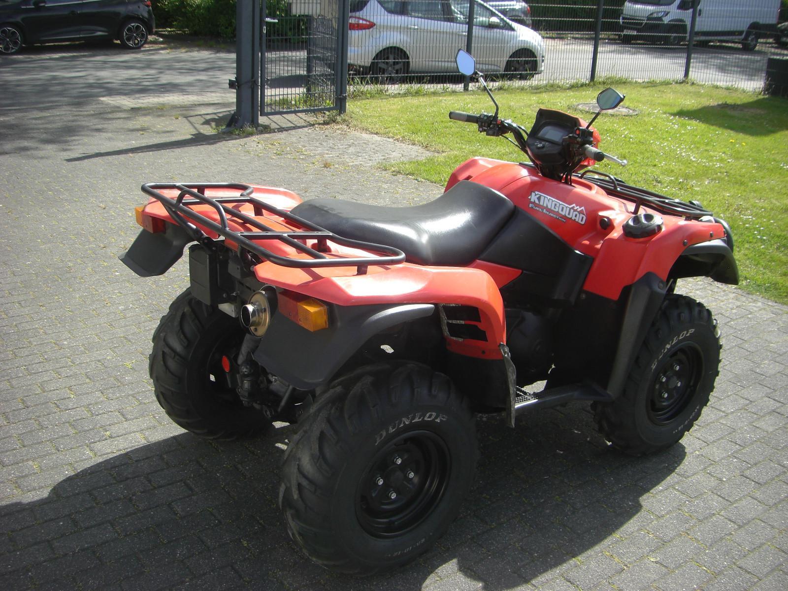 Suzuki  2006 — rear view
