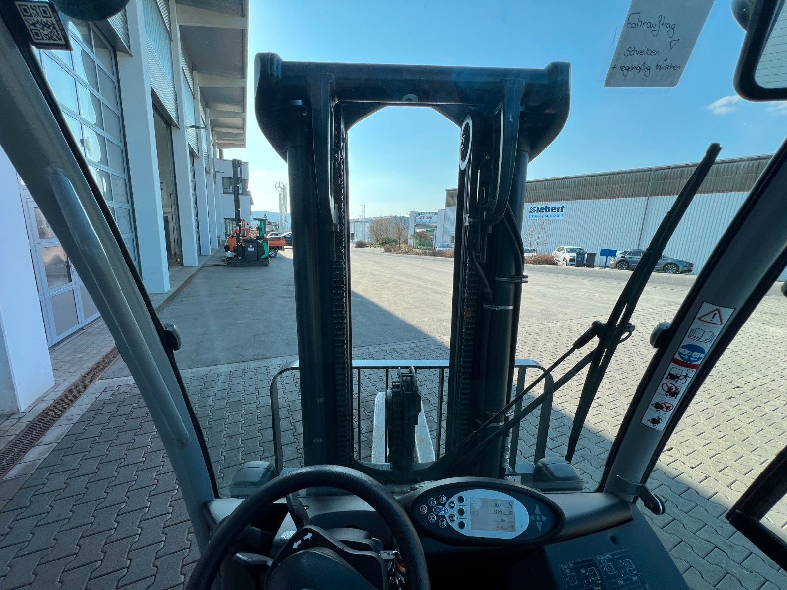 Fahrzeugabbildung Still RX60-30L/600 / nur 1.227h / Hubhöhe 3.6m / SS