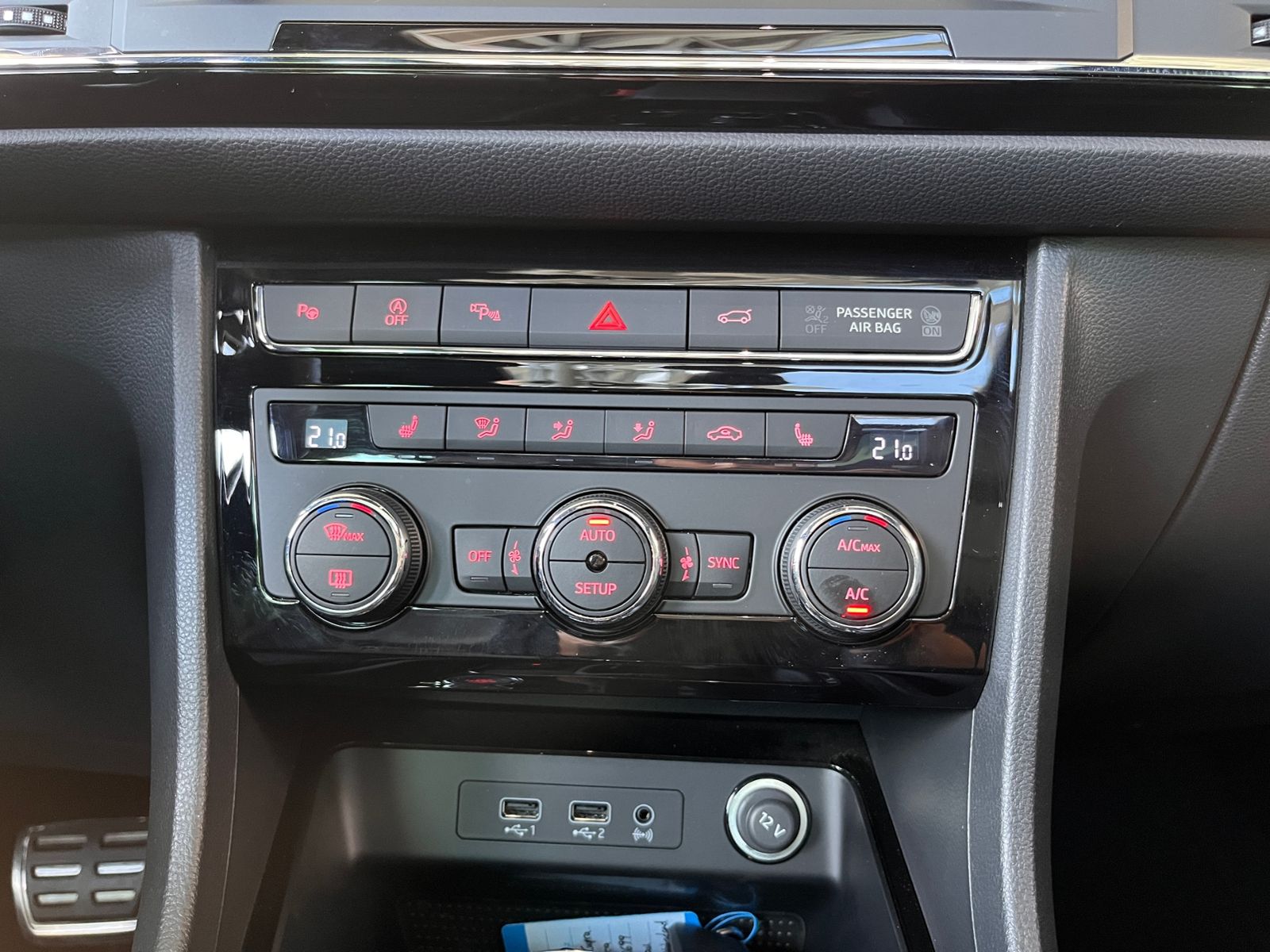 Fahrzeugabbildung CUPRA Ateca 4Drive PANO LED NAVI LEDER 360°