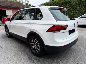 Volkswagen Tiguan - 11