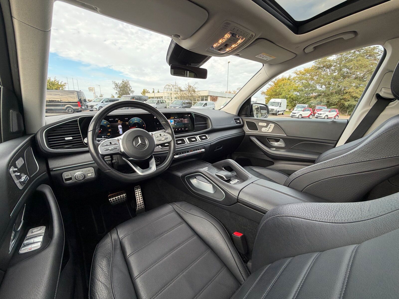 Mercedes-Benz GLS 350 d 4MATIC AMG NIGHT PANO 360° KEYLESSLED foto 15
