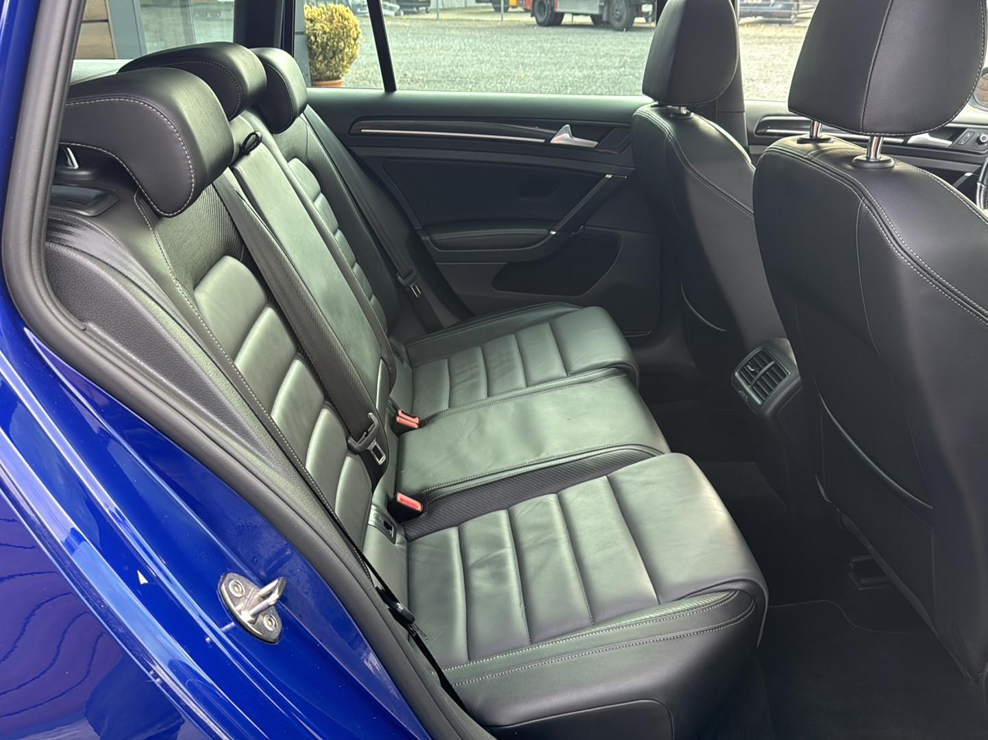 Volkswagen Golf VII R SW 300 ch 4Motion DSG • Toit pano • Dynaudio • ACC • DCC • Caméra • Cuir
