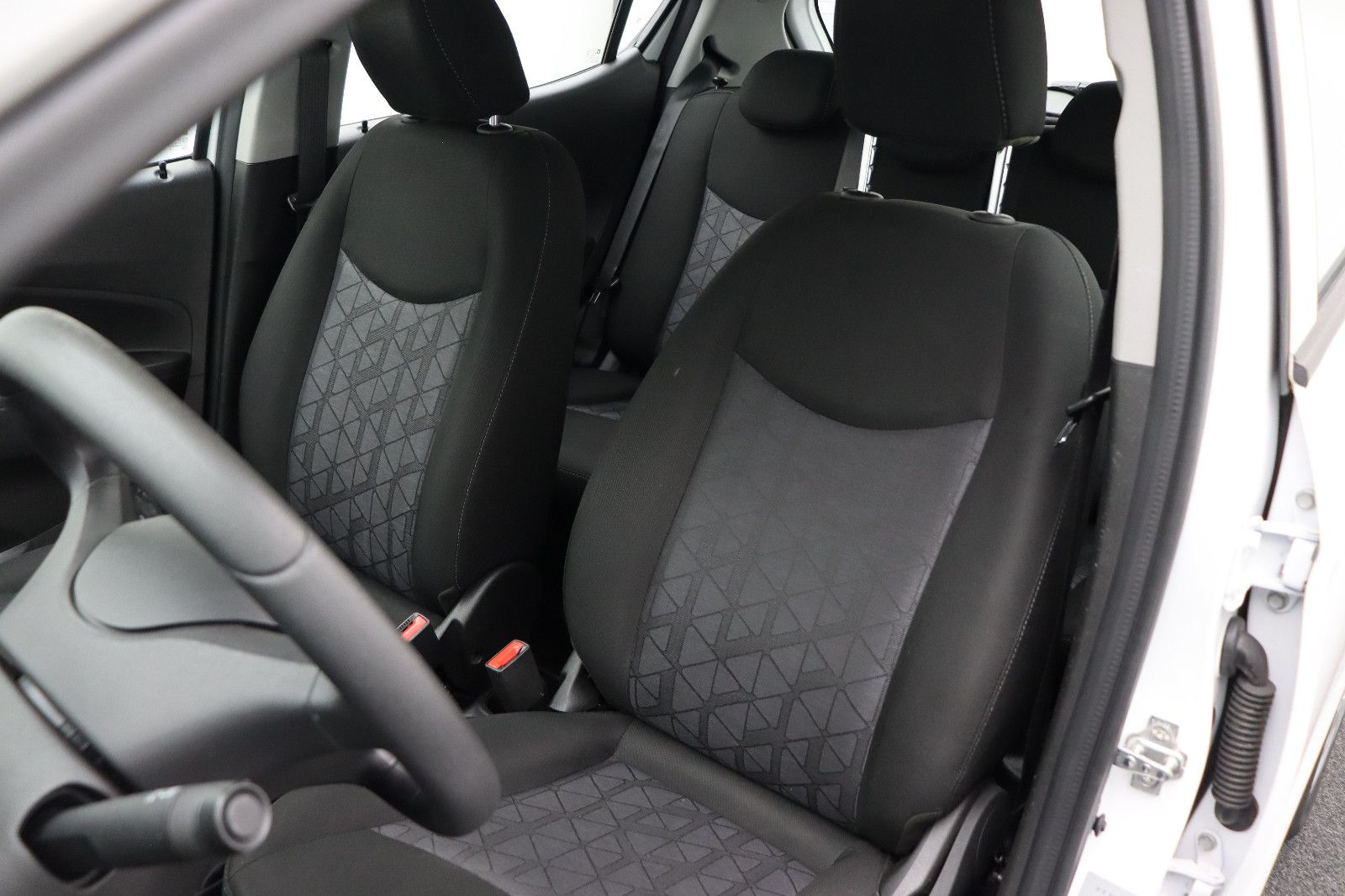 Fahrzeugabbildung Opel Karl 1.0 120 Jahre Start/Stop