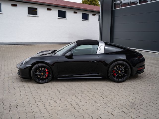 Porsche 992 Targa 4S /DE/MWST/NEU