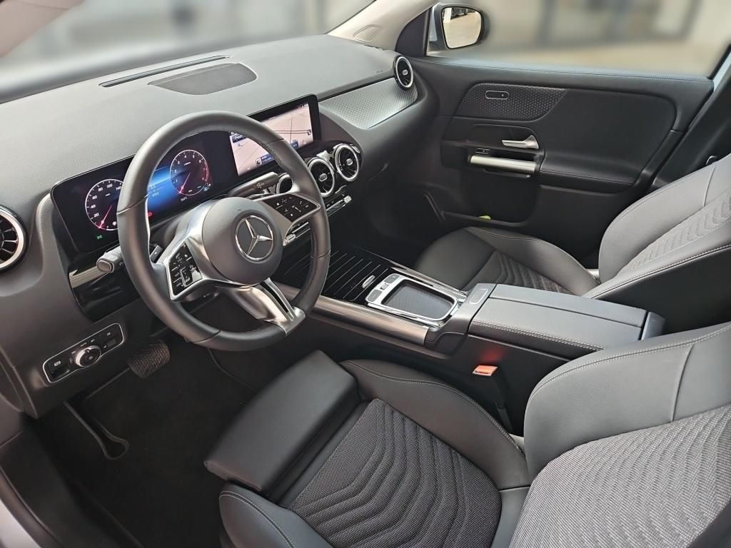 Fahrzeugabbildung Mercedes-Benz GLA 220 4M Progressive Navi LED SHZ SpurH e.Heck