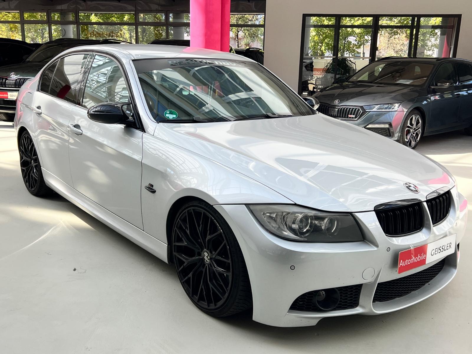 BMW 330i M-Paket | 272 ch | BVM | Alcantara | GPS Professional | Sièges chauffants | Xénon