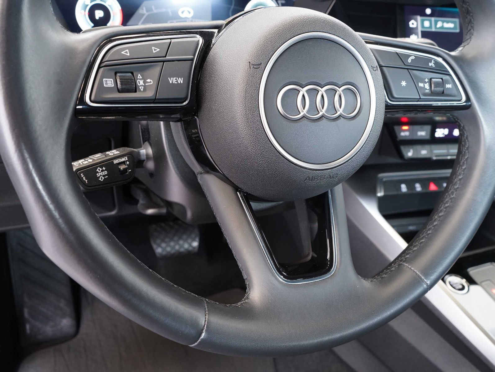 Fahrzeugabbildung Audi A3 Sportback 30 TDI S line LED/MMI/VIRTUAL/CAM