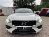 Volvo V60 Kombi 2.0 Momentum/NAVI/ASSIST/AUT./LED/SHZ - Volvo Gebrauchtwagen in Bergisch Gladbach