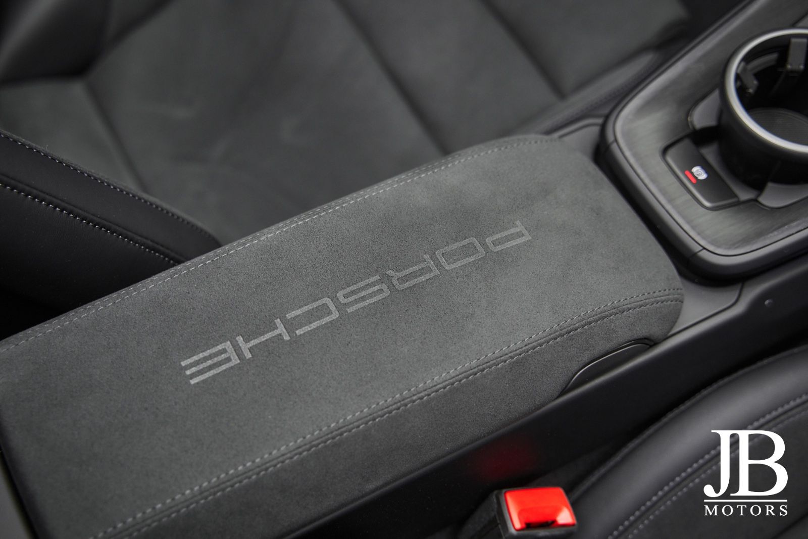 Fahrzeugabbildung Porsche 992.2 Targa 4 GTS Lift 360° BOSE 18-Wege LED