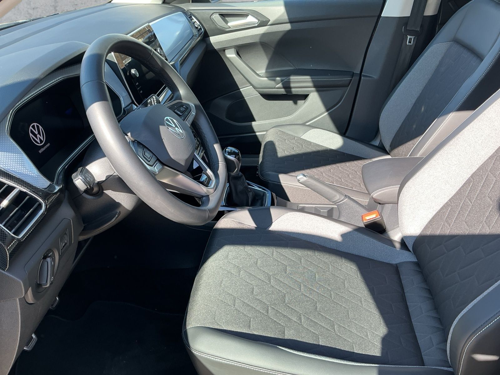 Volkswagen T-Cross - Bild 12