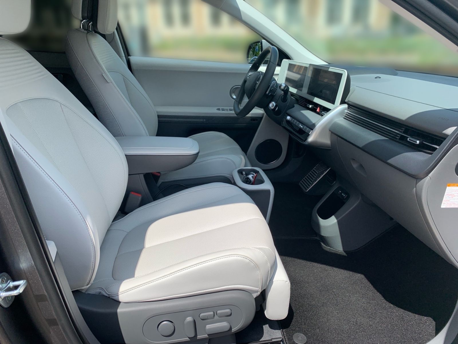 Fahrzeugabbildung Hyundai IONIQ 5 Uniq 4WD 72,6 kWh 20 Zoll Relax Paket