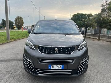 Peugeot Traveller - 11