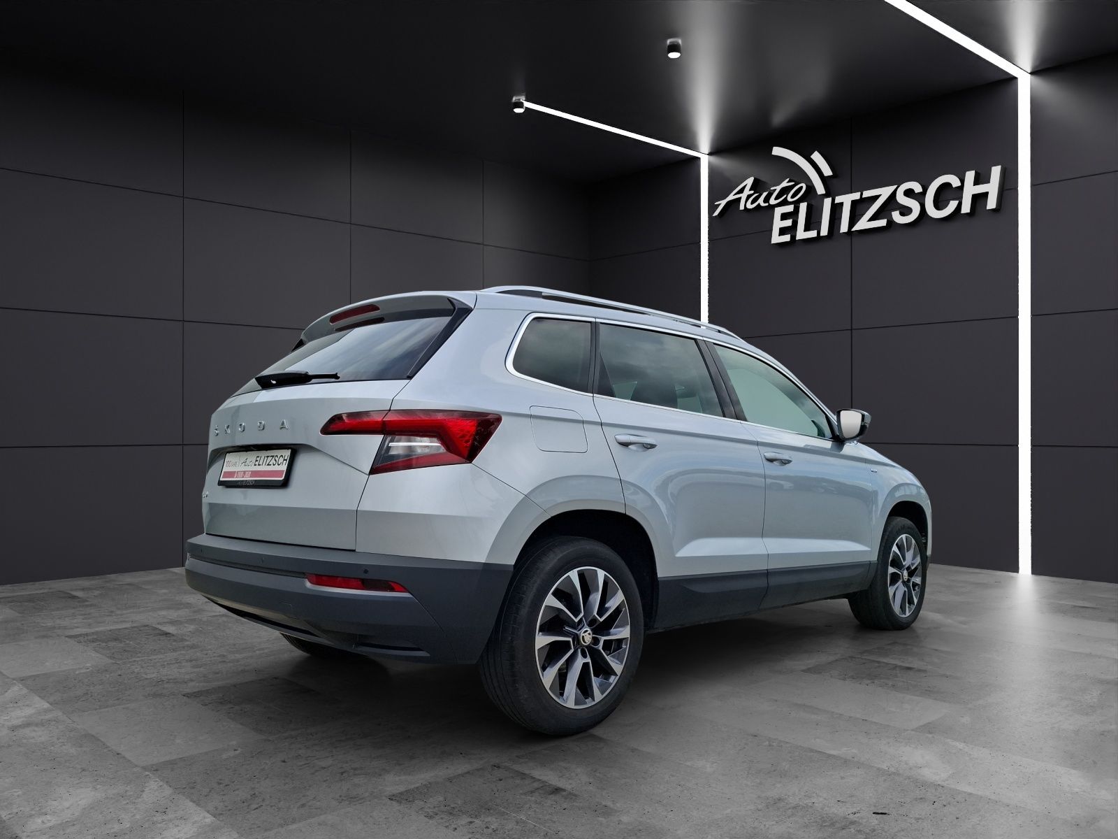 Fahrzeugabbildung SKODA Karoq TDI Drive-125 LED Navi ACC  RFK SH