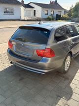 BMW 320d touring Anhängerkuppl., Navi, Standheizung - BMW 320 aus 2008: 320d