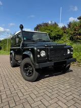 Land Rover Defender 90 TD4 Station Wagon E E