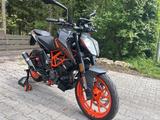 KTM Duke 125 - SPORTTOURER VON 81 BIS 125 CCM