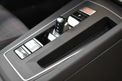 Fahrzeugabbildung Volkswagen GOLF VIII GTI LED PLUS DIGITAL ACC KEYL SUNSET