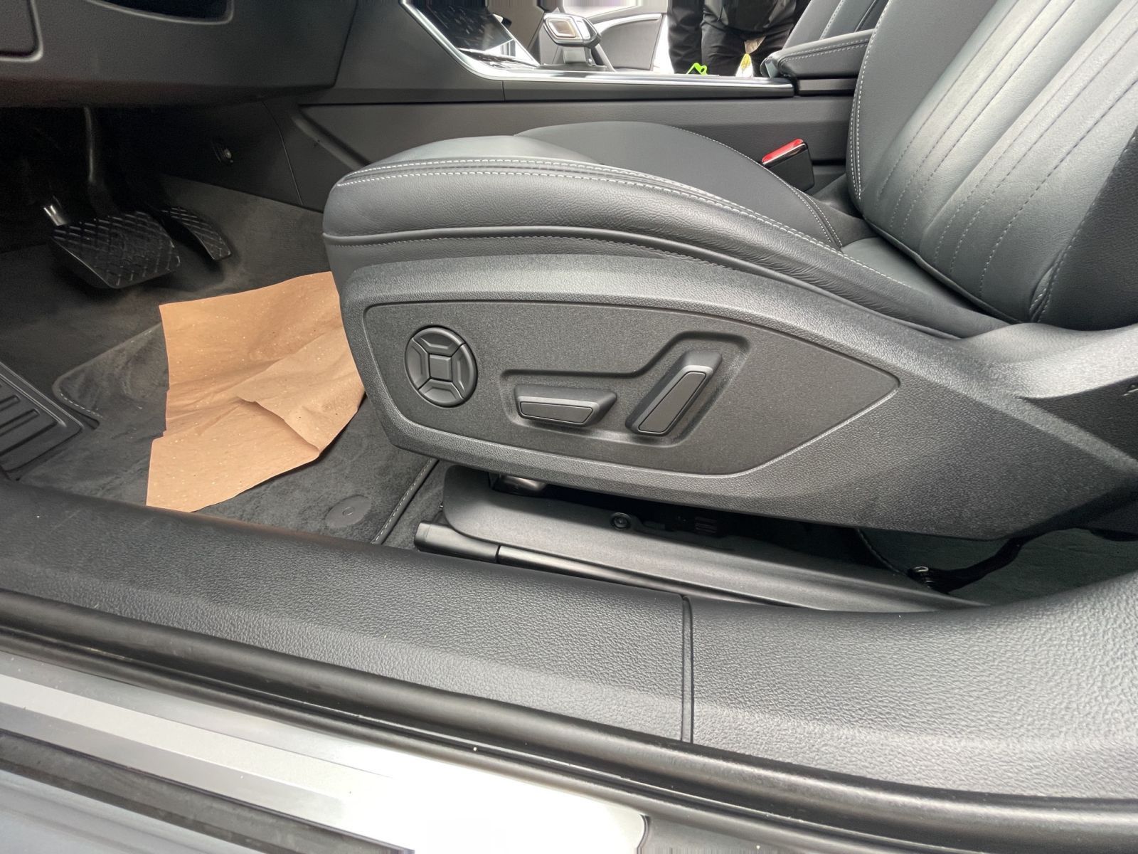 Audi A6 - Bild 25