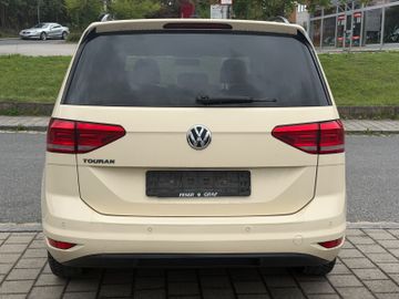 Volkswagen Touran - 6