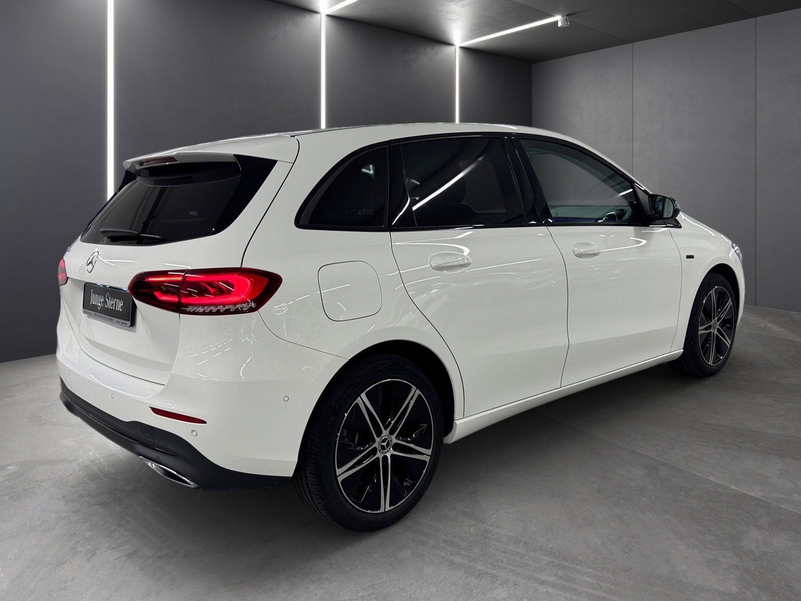 Fahrzeugabbildung Mercedes-Benz B 250 e Progressive*Distro*Memo*Multibeam*Sound*