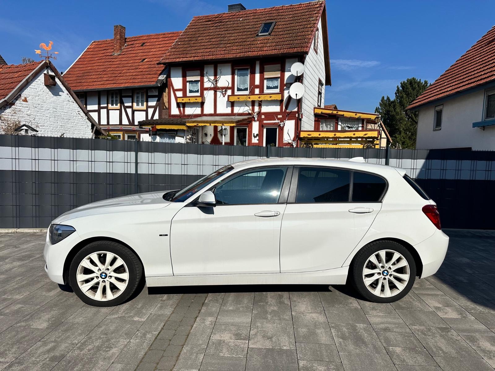 BMW 120 1 Limousine 5-trg. 120 d Sport Line *SHZ