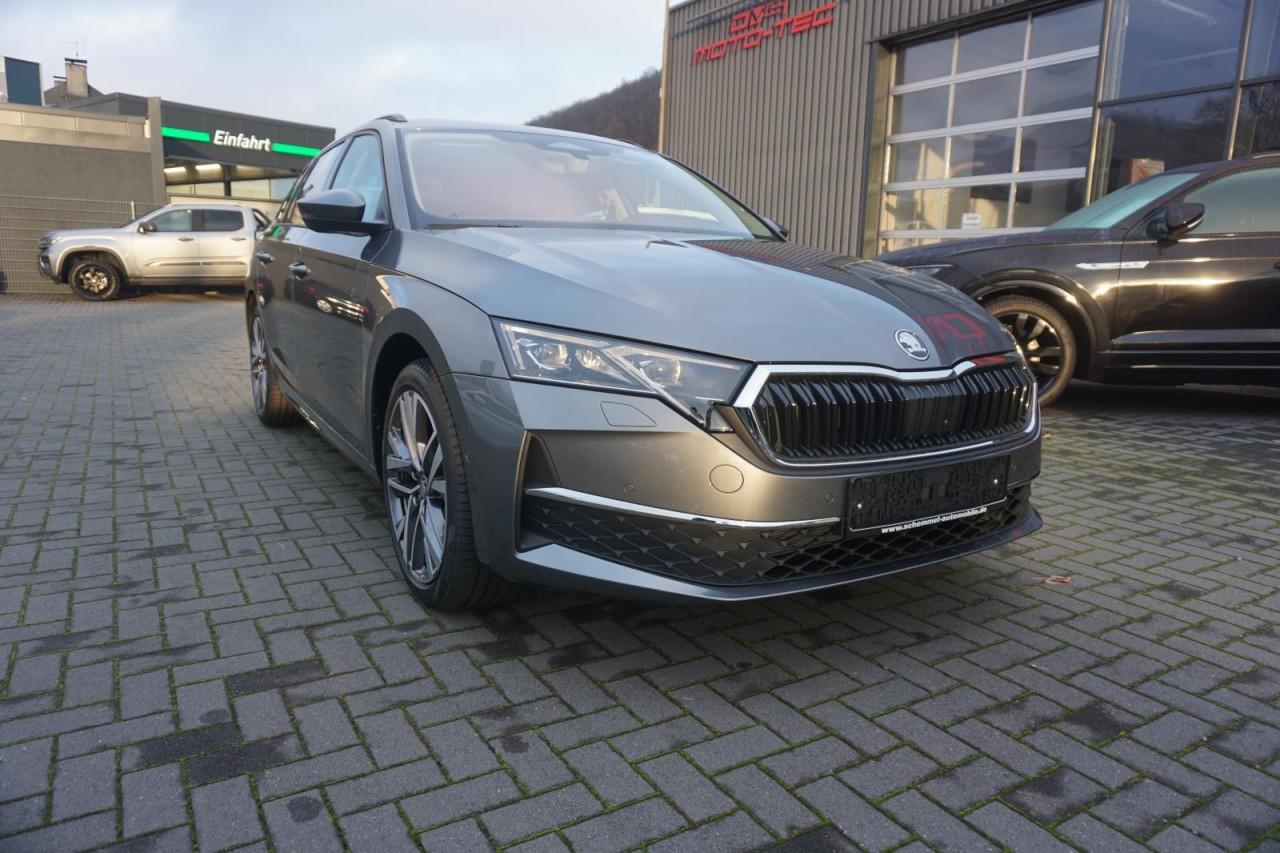 Skoda Octavia Combi 2.0 TDI DSG Neuwertig 85km Panoram