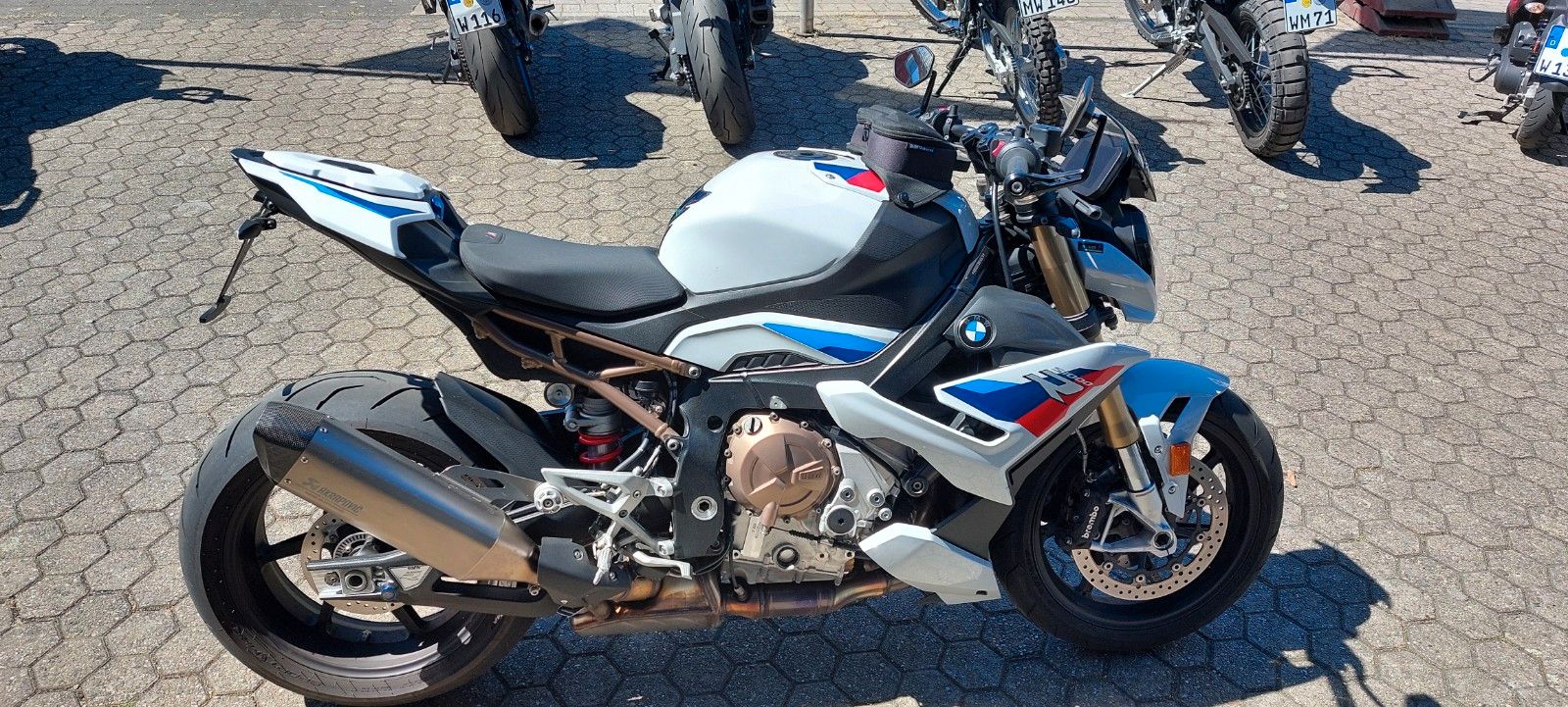 Fahrzeugabbildung BMW S 1000 R  Komfort/ Dynamik/ M-Paket 1. Hand