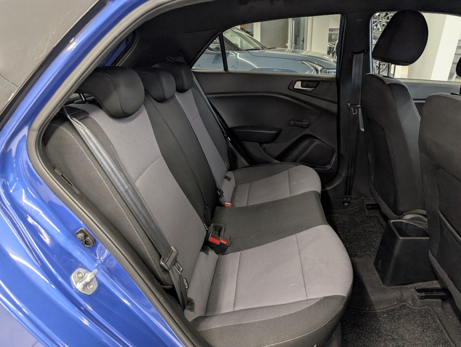 HYUNDAI i20 1.2 Passion Allwetter Klima – Bild 11