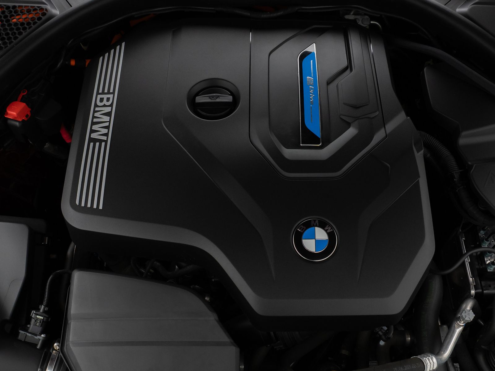 Fahrzeugabbildung BMW 320e Luxury Line Panorama Kamera DAB AHK Alarm