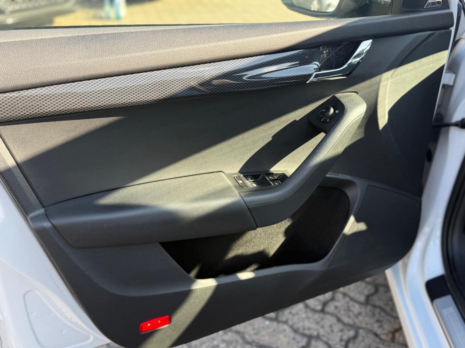 Skoda Octavia 2015 — photo 16