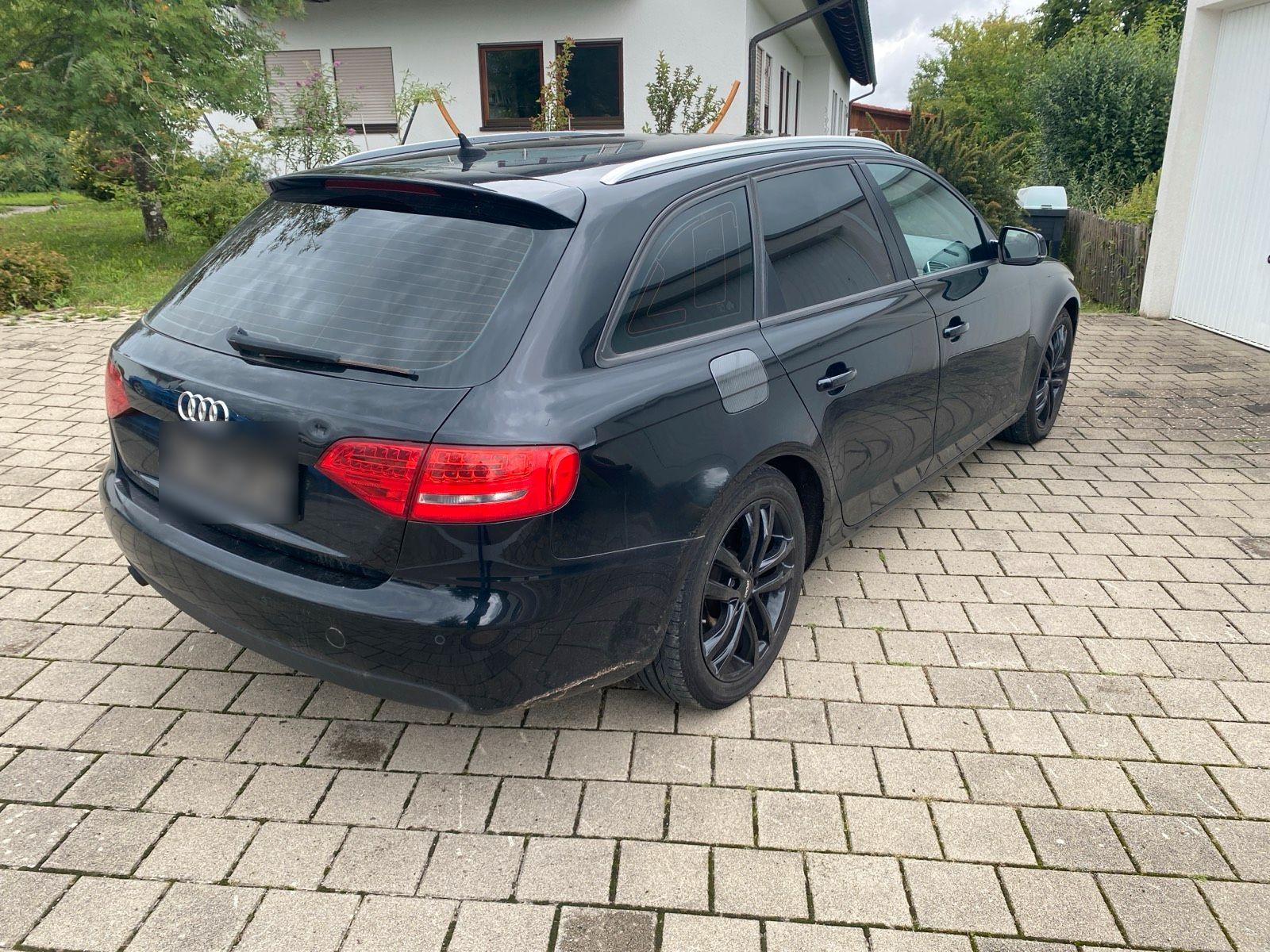 Audi A4 2009 — photo 6