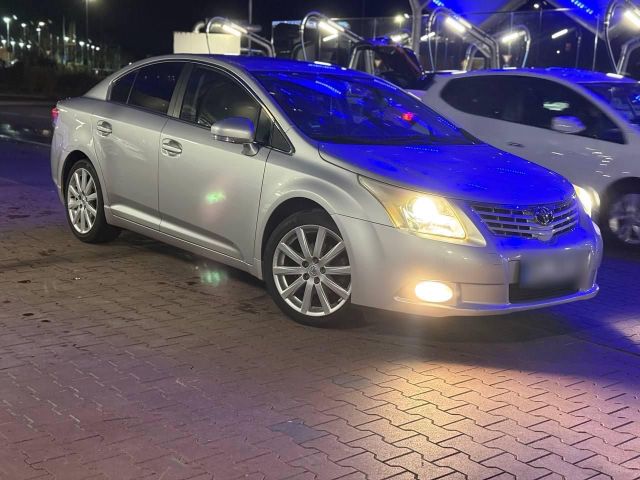 Toyota Avensis T27