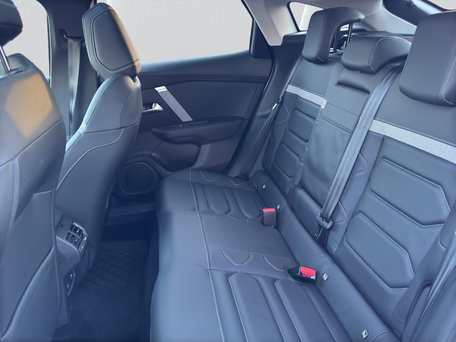 Citroën ë-C4 Elektromotor 136 SHINE viele Extras,neuw.