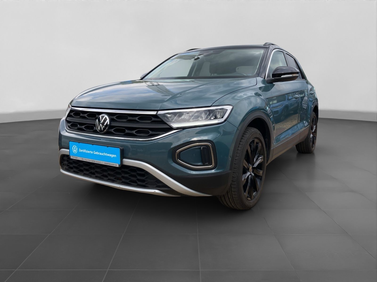 Volkswagen T-Roc 1.5 TSI DSG LIFE LED PDC LM18 ACC NAVI foto 2