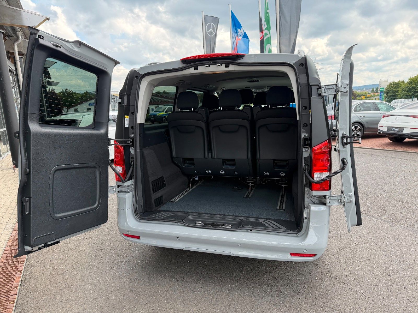 Fahrzeugabbildung Mercedes-Benz Vito 116 CDI Tourer 4x4 2xKlima AHK2,5to Stdheiz