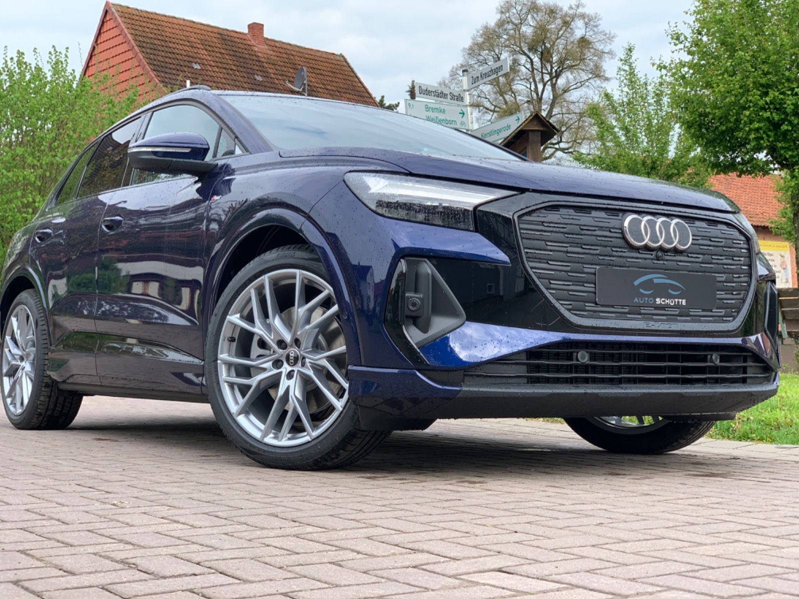 Audi Q4 40 e-tron 3x  S-Line  21" Optik Paket sofort