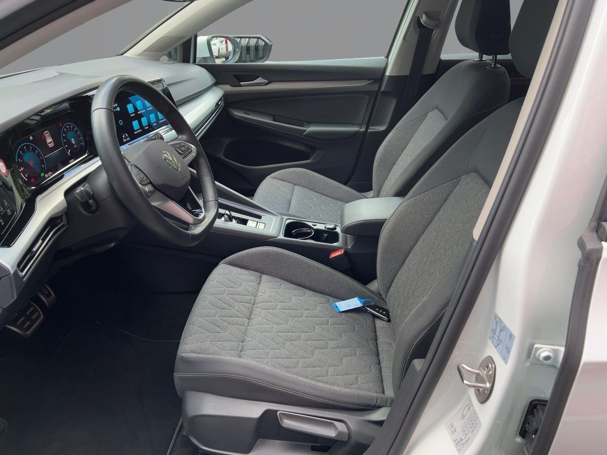Volkswagen Golf - Bild 9