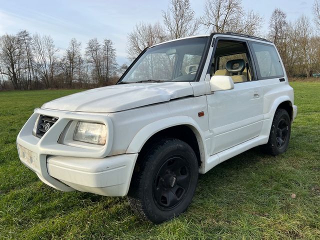 Suzuki Vitara 2.0 Geschlossen 95-Tkm Tüv neu AHK