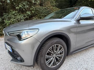 Alfa-Romeo Stelvio - 6