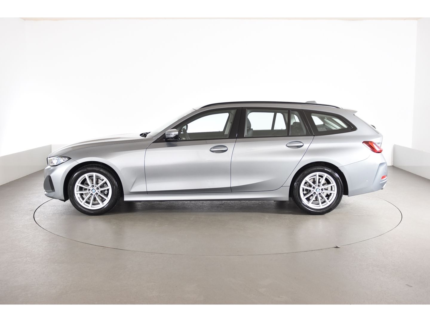 BMW 318 i Touring Driving Assistant Professional Anh foto 3