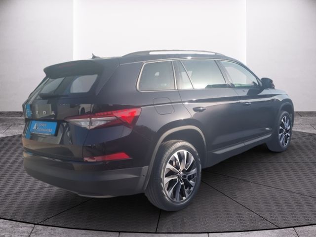 Fahrzeugabbildung SKODA Kodiaq 1.5 TSI DSG Clever NAVI MATRIX-LED