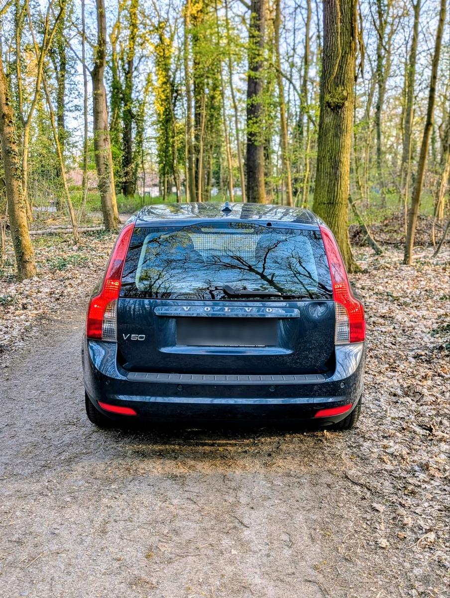Volvo V50 2009 — photo 6