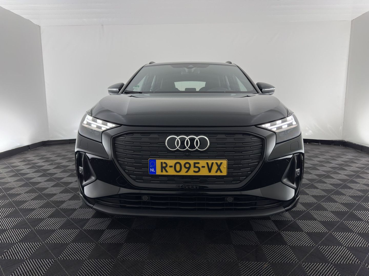 Audi Q4 e-tron 40 S edition 77 kWh (3-Fase-11kW) (INC imagem 2