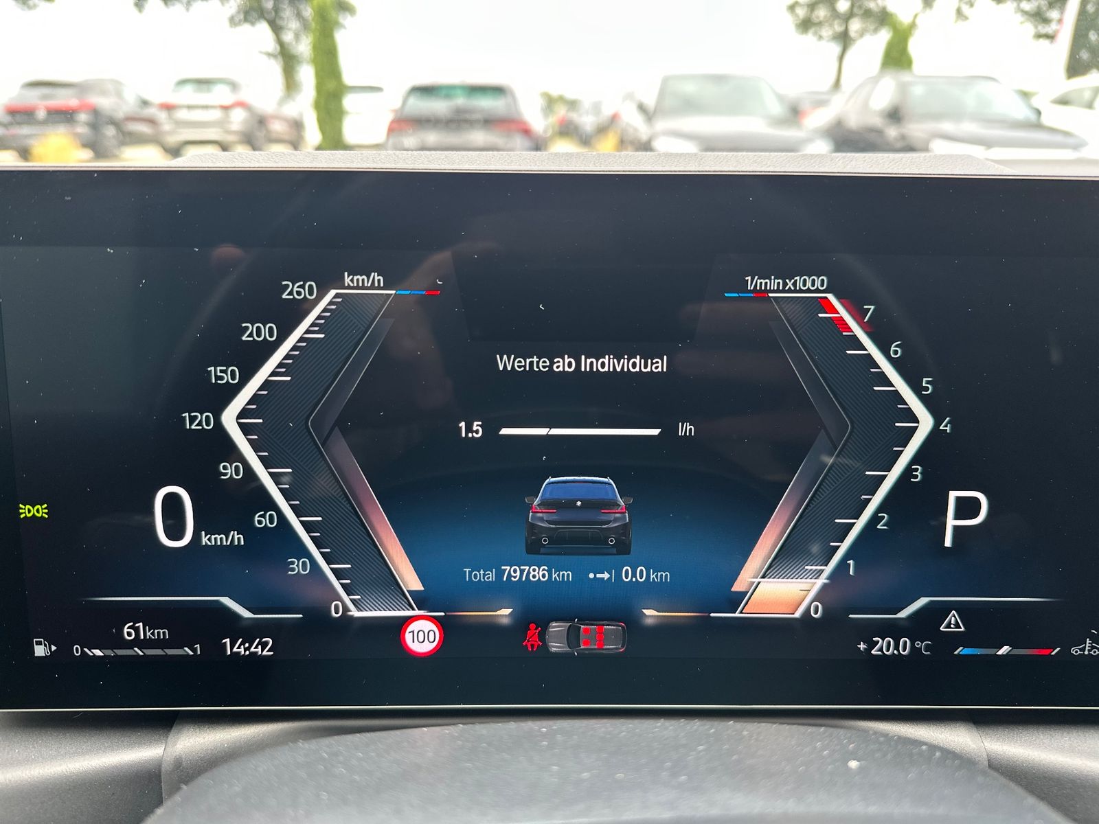 Fahrzeugabbildung BMW 320 i Touring M-Sport NAV+LED+PANO+SHZ+KAM+DAB