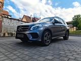 Mercedes-Benz GLE 350 d, PANO,HUD,ASSISTENT+,AHK,360°,38800€VB - : Taxi, Von Privat