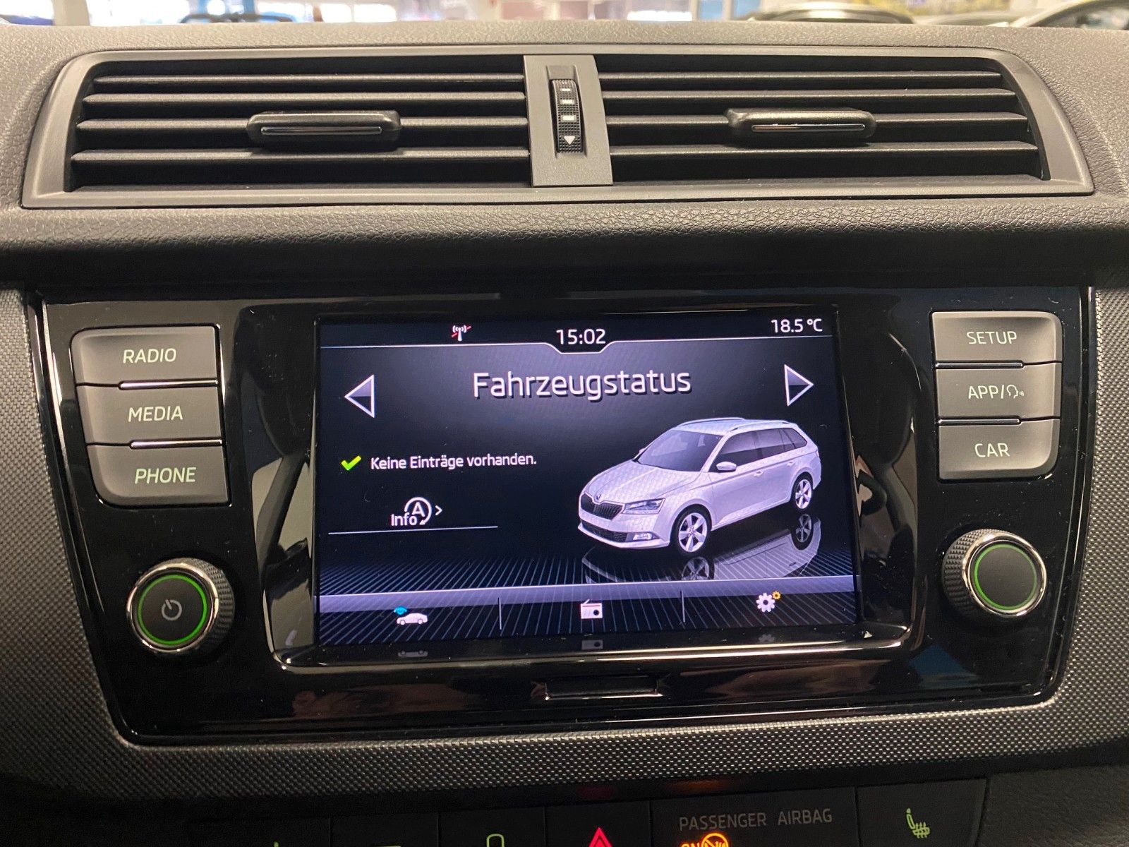 Fahrzeugabbildung SKODA FABIA COMBI 1.0 TSI Ambition+SHZ+SMARTLINK+ALU++