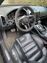 Porsche Cayenne S 4.2 V8 Diesel LED/PANO/360/SPORTDESIGN - Porsche Gebrauchtwagen in Braunschweig