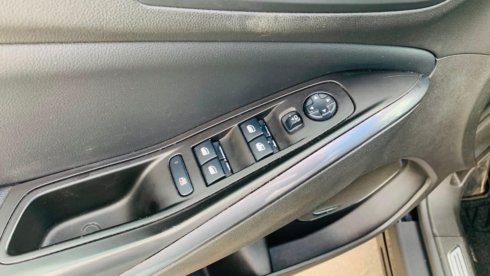 Opel Grandland Leder Navi AHK Sitzbelüft. LED