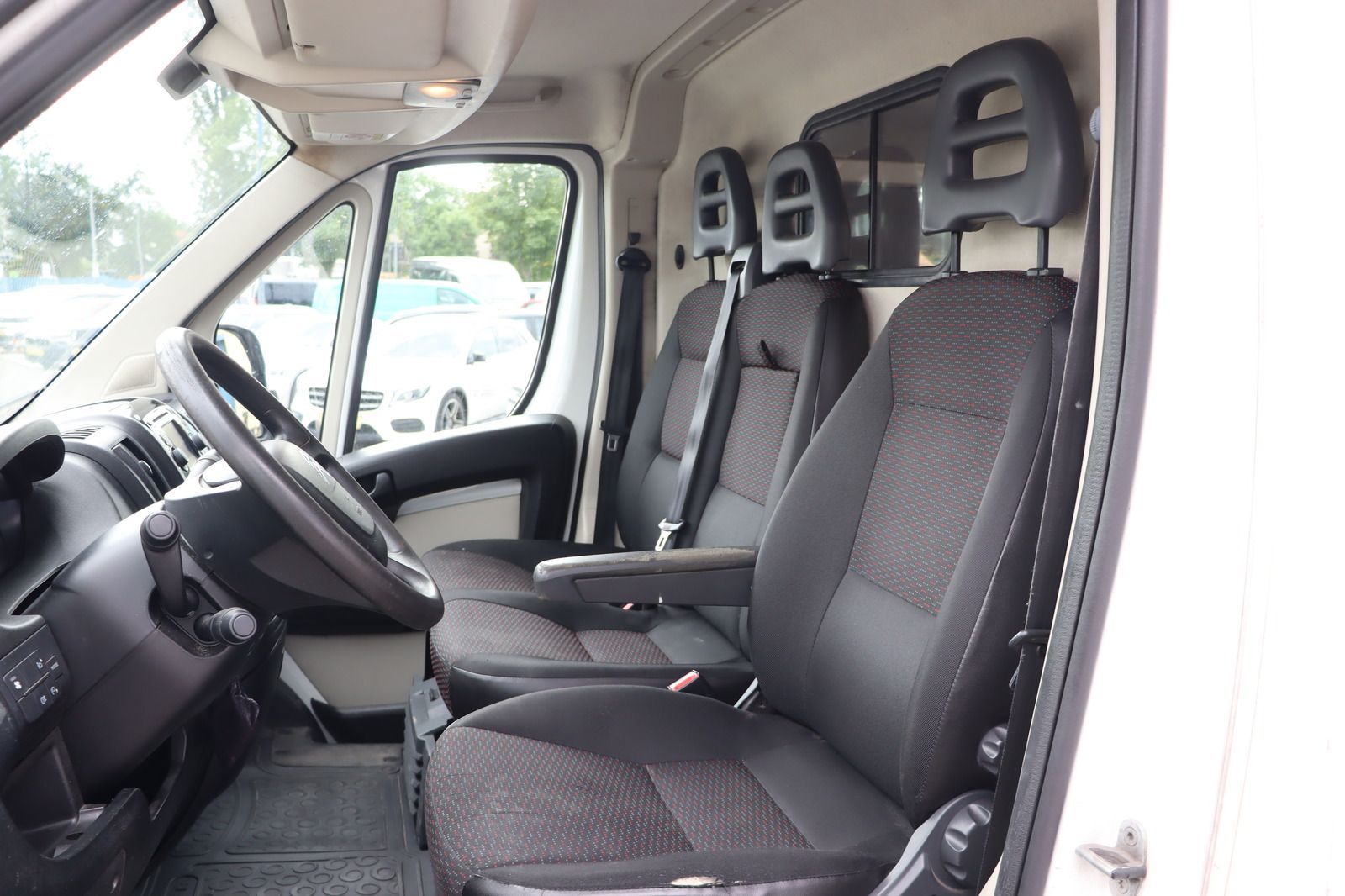 Fahrzeugabbildung Citroën Jumper 35 L3H3 Profi Heavy Hoch LANG Maxi
